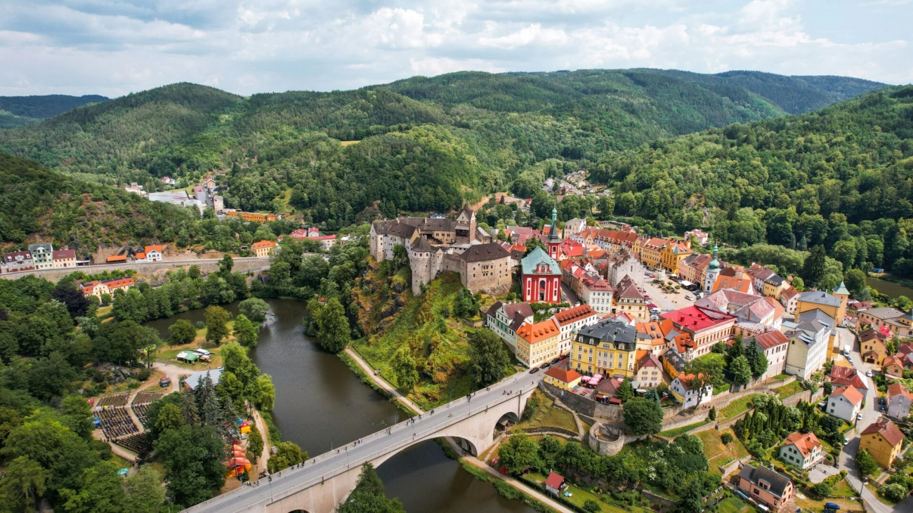 Discover Tranquil Czech Countryside Towns Rich in History and Charm